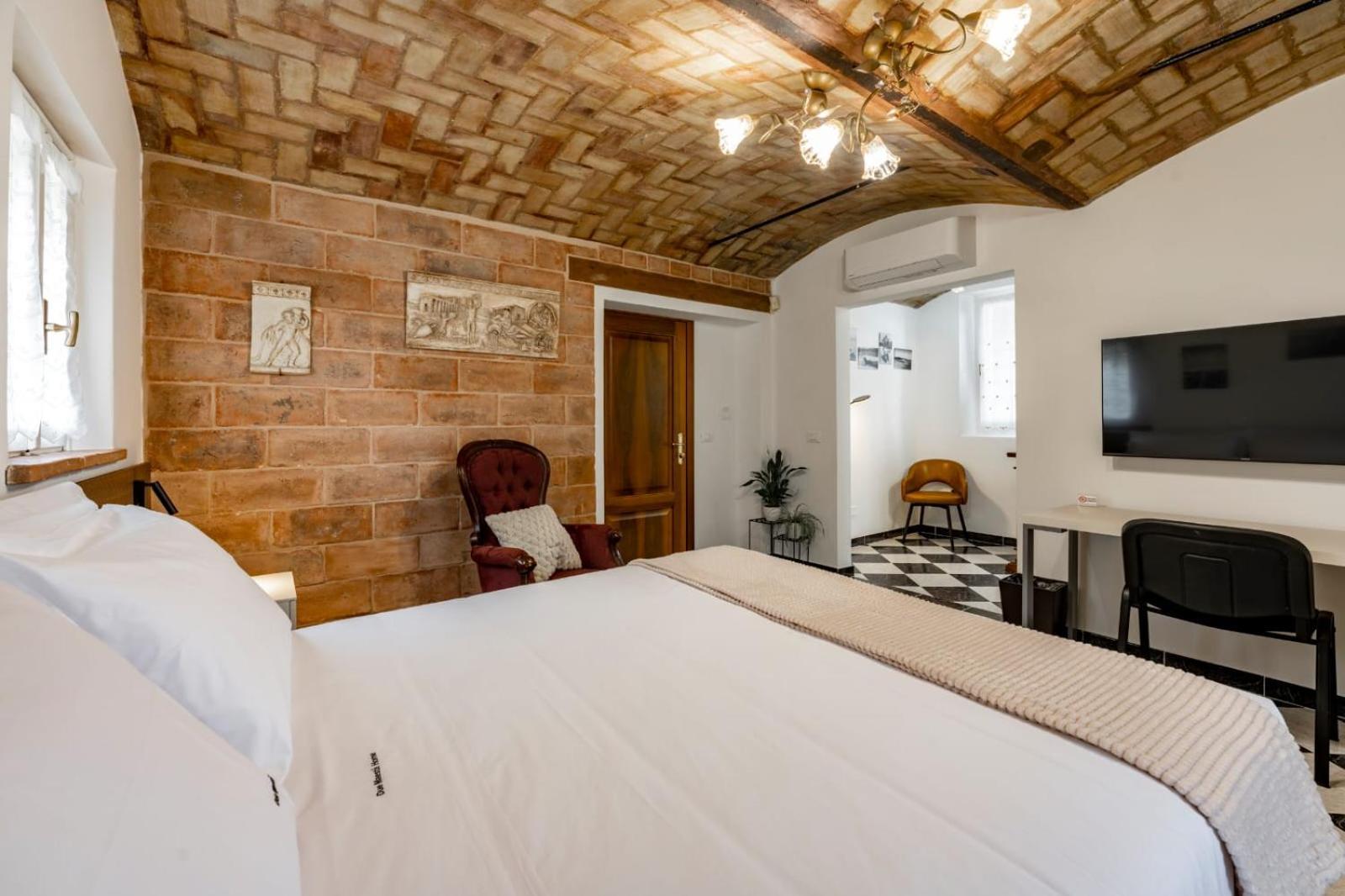 Due Maesta Home Реджонель-Эмилия Экстерьер фото